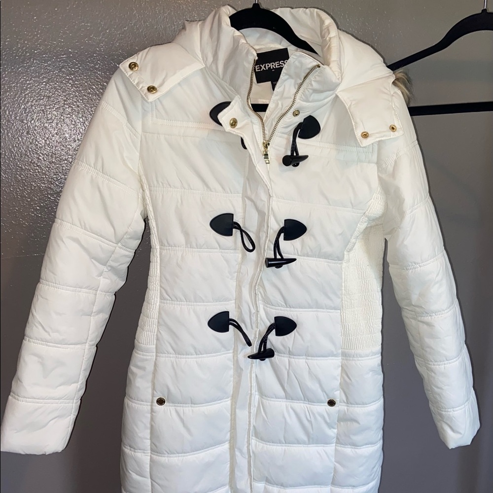 Express Puffer coat Medium